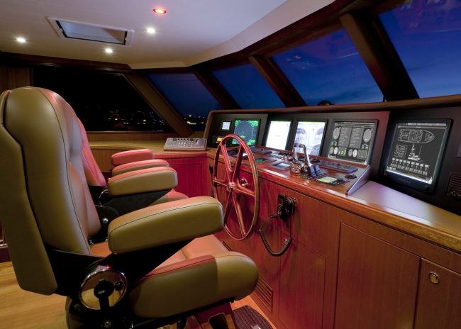 P4A196_Optimising_Bridges_on_Luxury_Yachts_PR5932_40361